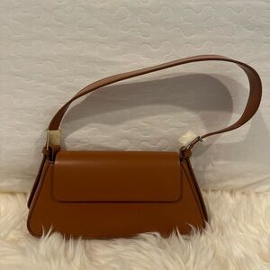 Zara:Elegant Brown Leather Handbag